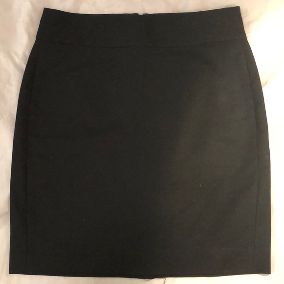 Banana Republic Dresses & Skirts - Banana republic pencil skirt Banana Republic Dresses & Skirts - Banana republic pencil skirt